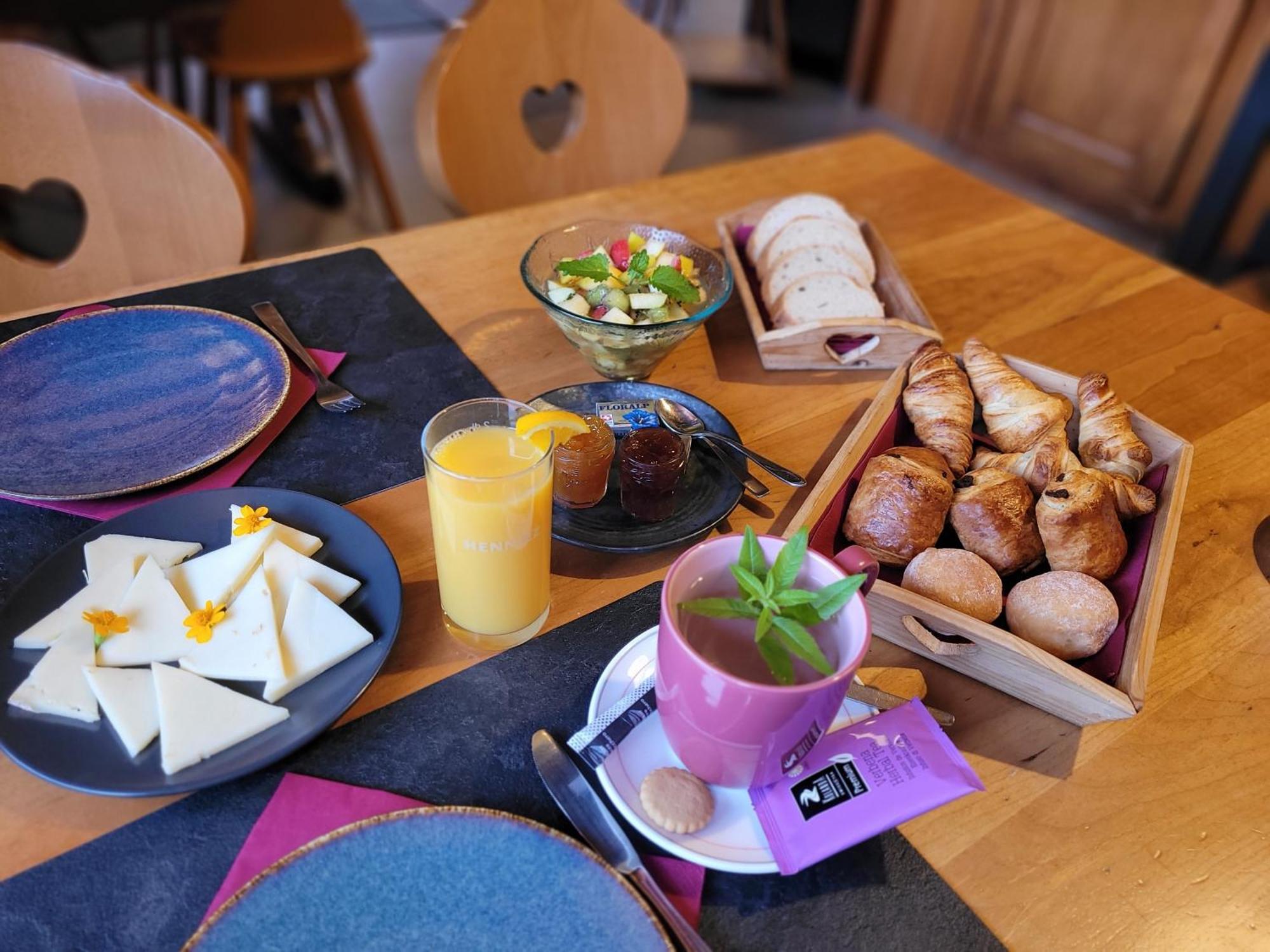 Auberge Le Mont-Gele Iserables エクステリア 写真